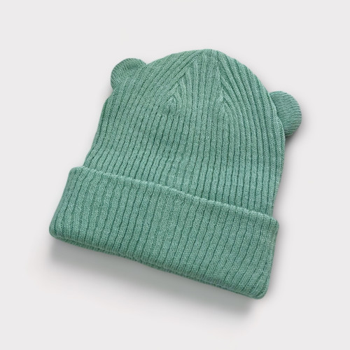 Вʼязана шапочка з вушками Green
